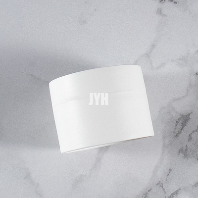 Yetişkinler İçin Beyazlatıcı Nemlendirici Yaşlanma Karşıtı Krem Formülasyonu 50ml